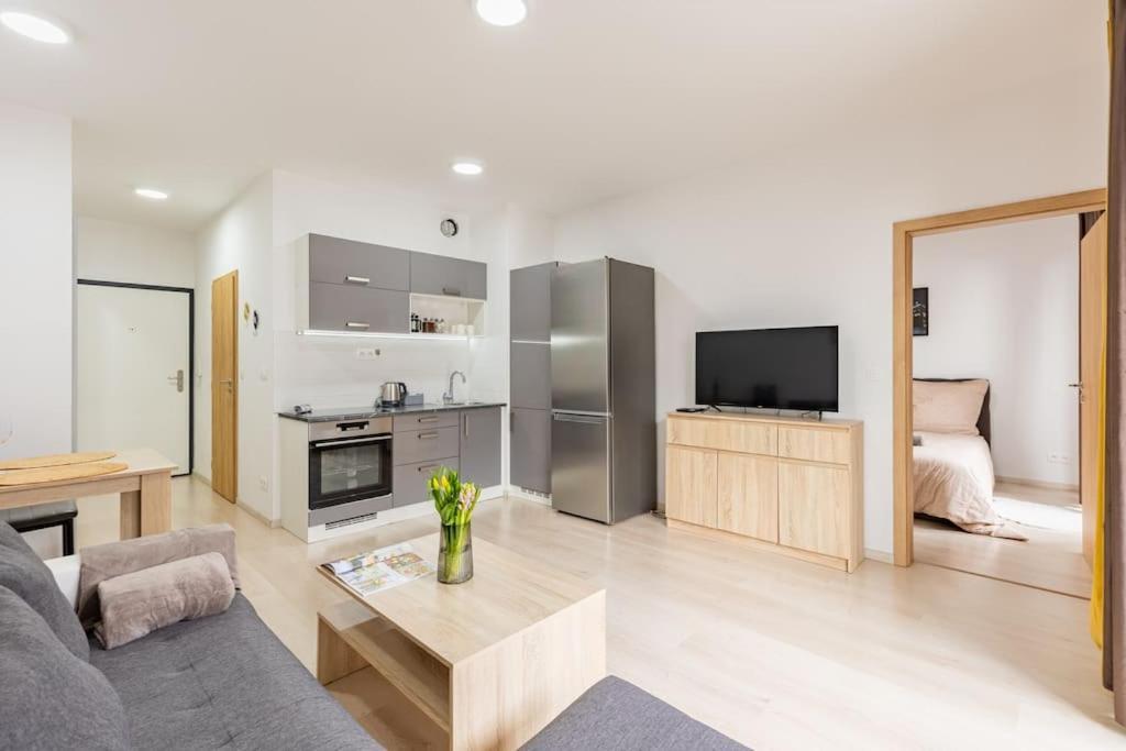 Cityscape Oasis: Active Studio Heaven Bratysława Zewnętrze zdjęcie
