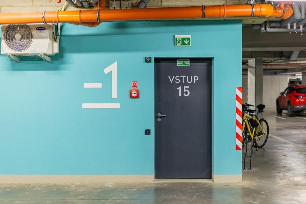 Cityscape Oasis: Active Studio Heaven Bratysława Zewnętrze zdjęcie