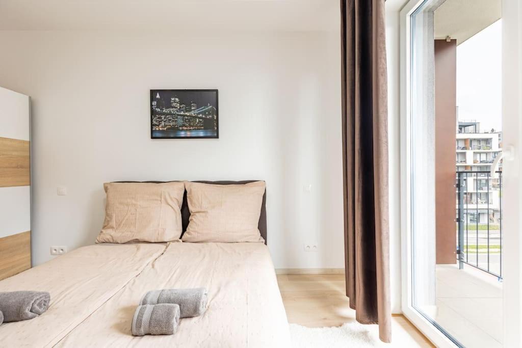 Cityscape Oasis: Active Studio Heaven Bratysława Zewnętrze zdjęcie