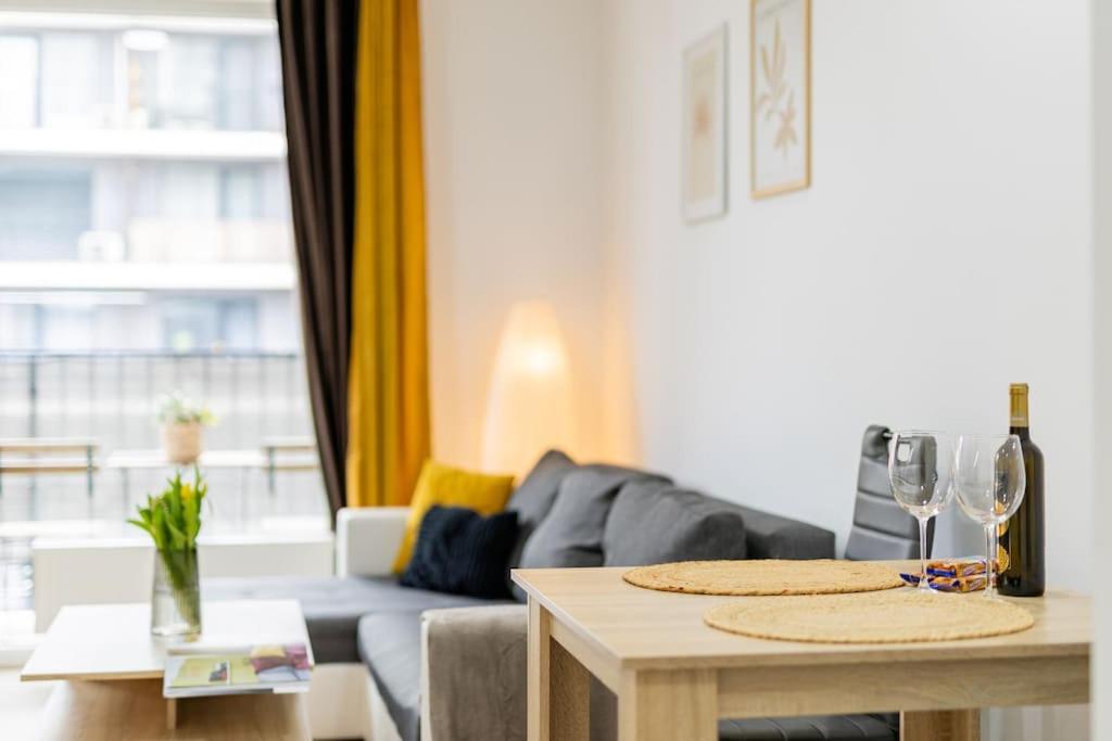 Cityscape Oasis: Active Studio Heaven Bratysława Zewnętrze zdjęcie