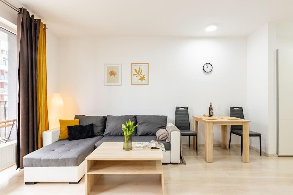 Cityscape Oasis: Active Studio Heaven Bratysława Zewnętrze zdjęcie