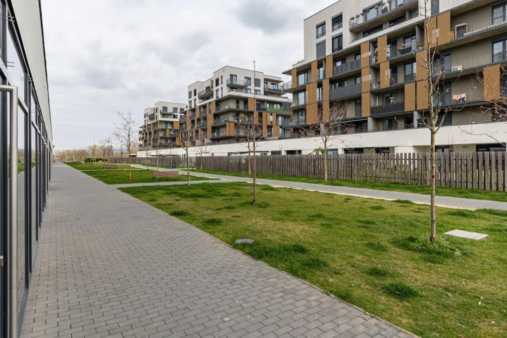 Cityscape Oasis: Active Studio Heaven Bratysława Zewnętrze zdjęcie